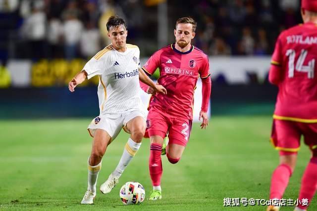 34号新秀托马斯连得7分 带领骑士打出12-0攻势扳平比分